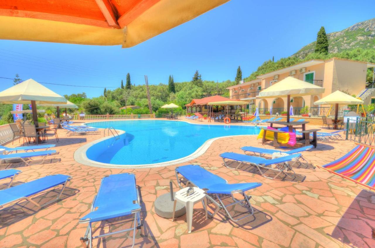Mermaid Pool Studios And Bar Paleokastritsa Exterior foto